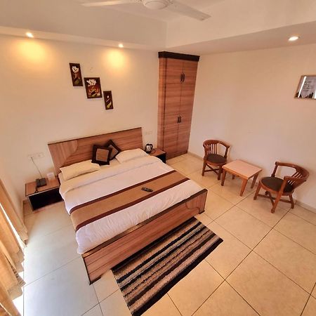 Mist N Meadows Resort Rajgarh  Bagian luar foto