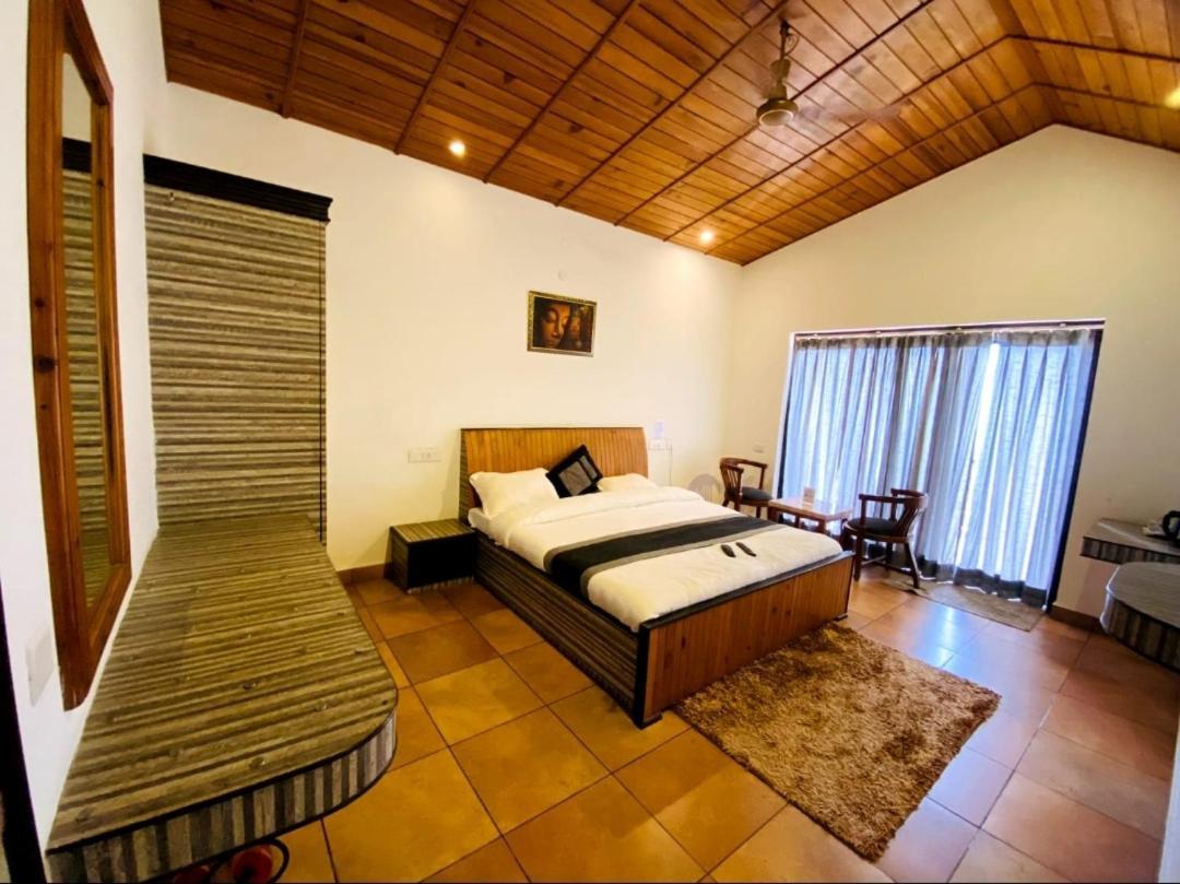 Mist N Meadows Resort Rajgarh  Bagian luar foto