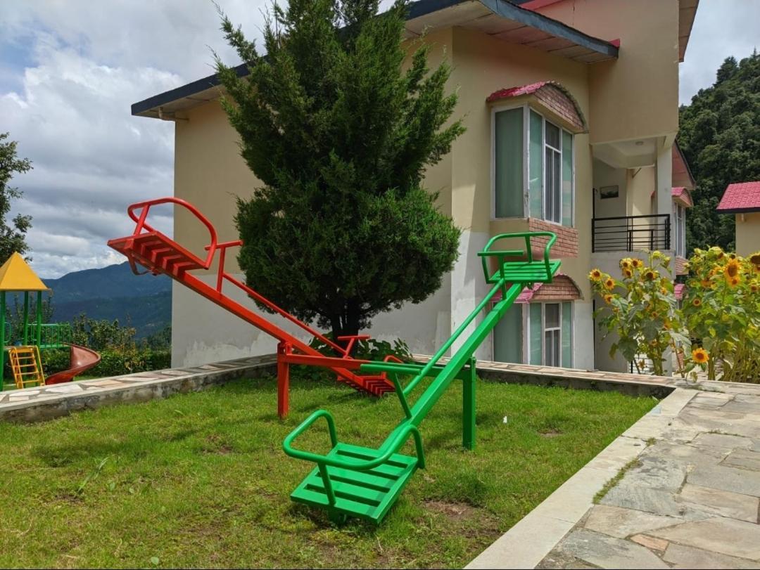 Mist N Meadows Resort Rajgarh  Bagian luar foto