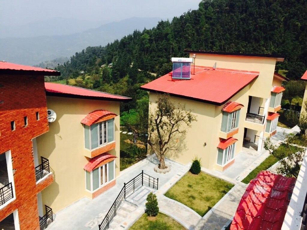 Mist N Meadows Resort Rajgarh  Bagian luar foto