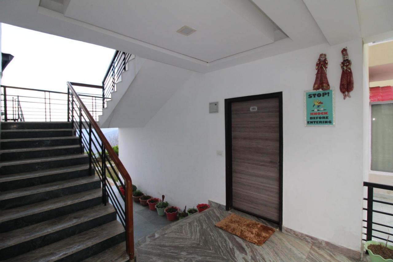 Mist N Meadows Resort Rajgarh  Bagian luar foto