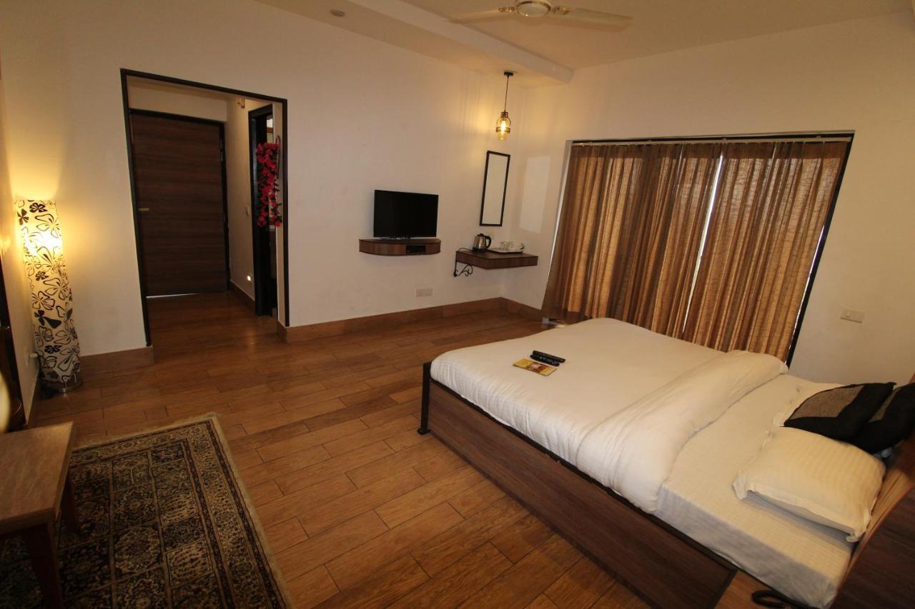 Mist N Meadows Resort Rajgarh  Bagian luar foto
